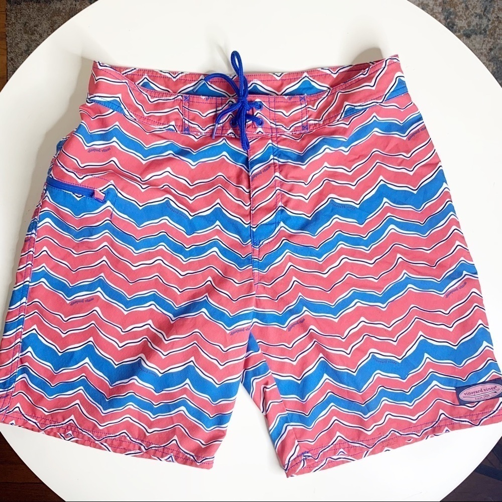 Vineyard Vines Men’s 8” Drawstring Board Shorts Size 32